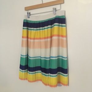 Rainbow striped pleated skirt